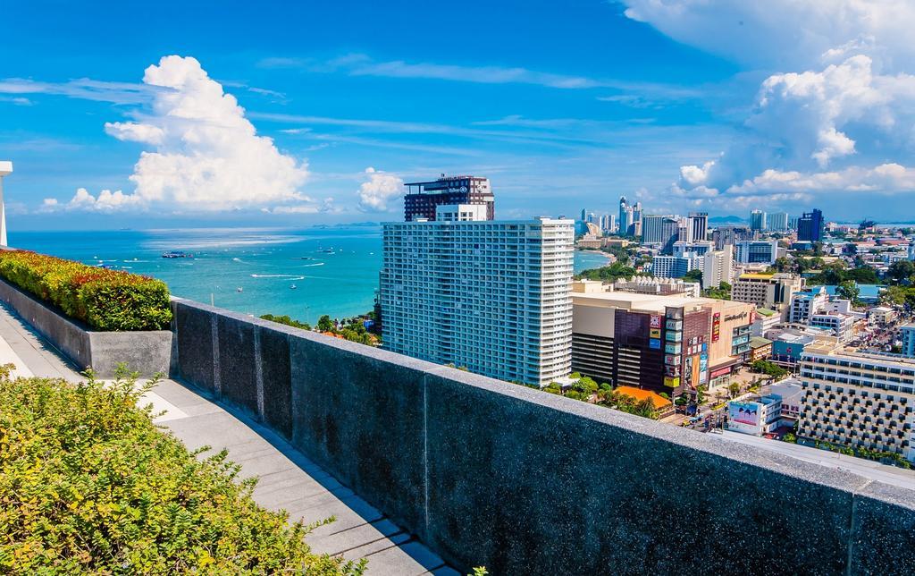 Central Pattaya Residence-The Base Condo Exterior photo